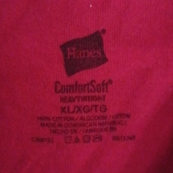 Season Swishes Holiday Tee - Picture 4 of 4